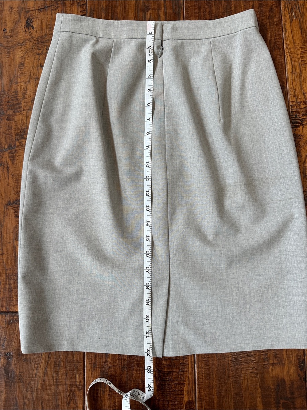 Theory Light Gray Three-Piece Women's Pantsuit - Jacket, Pants & Skirt - Picture 12 of 16